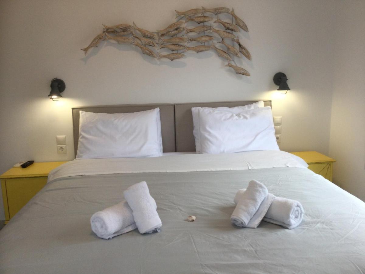 Gigi Rooms Poros Town Esterno foto