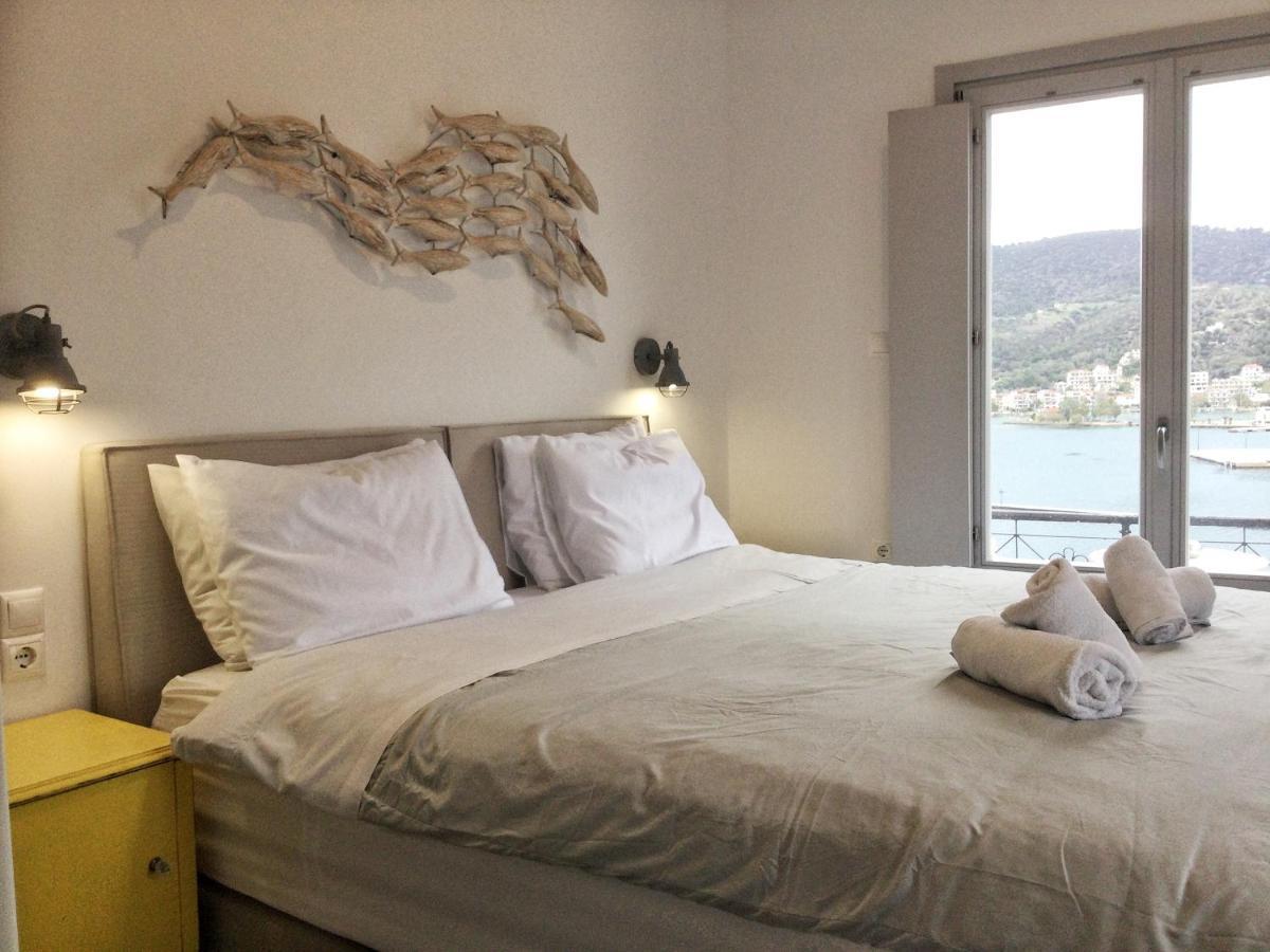 Gigi Rooms Poros Town Esterno foto